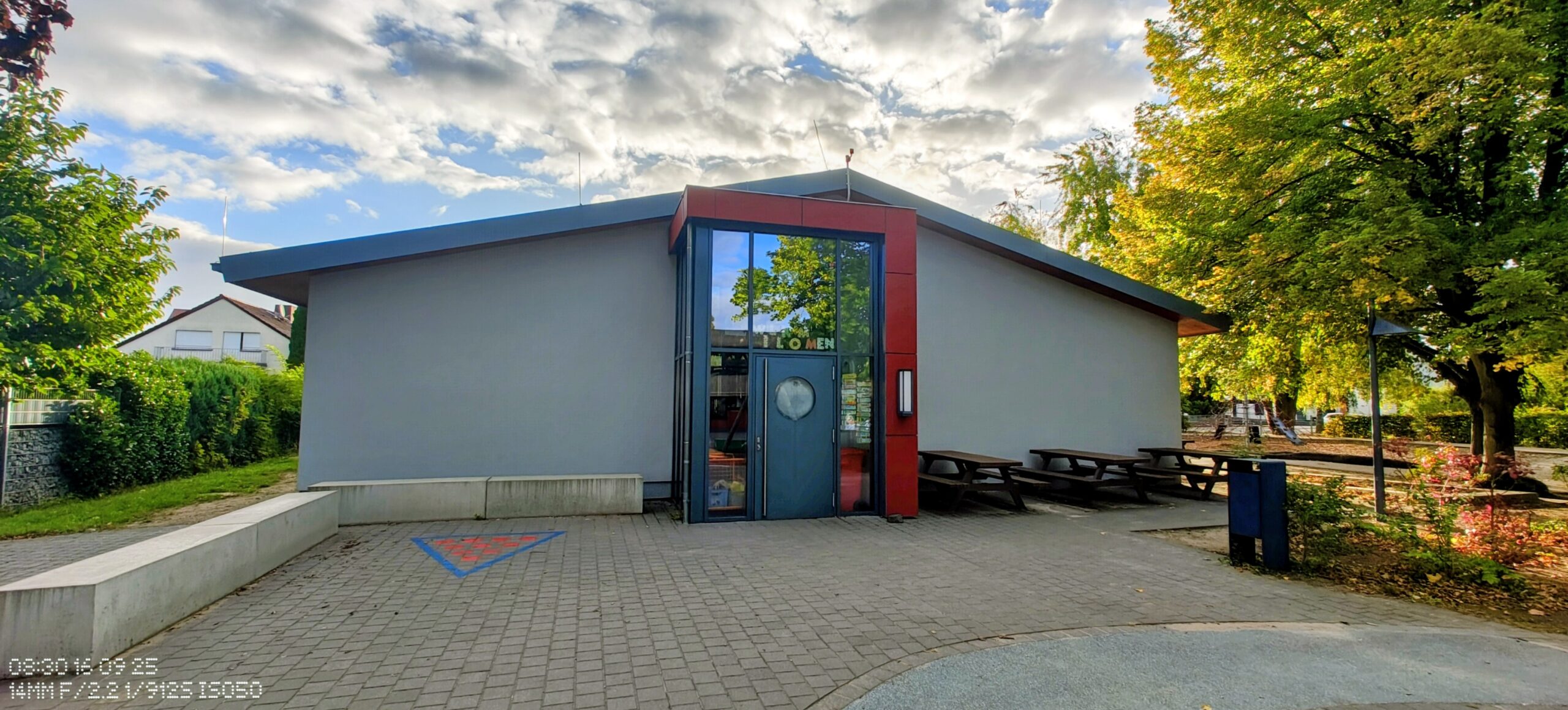 Einrichtungsgebäudes (außen)